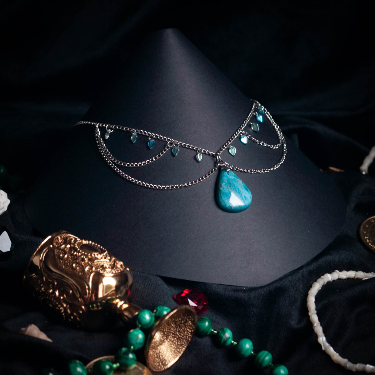Collier ‘Le Chant des Sirènes’ | Apatite bleue | Collection Pirates