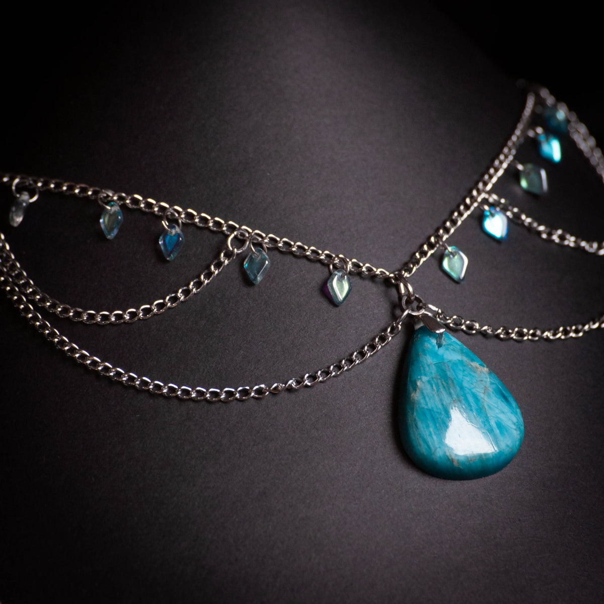 Collier ‘Le Chant des Sirènes’ | Apatite bleue | Collection Pirates