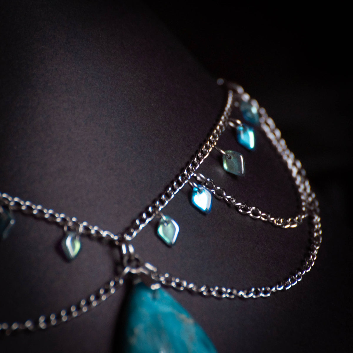 Collier ‘Le Chant des Sirènes’ | Apatite bleue | Collection Pirates