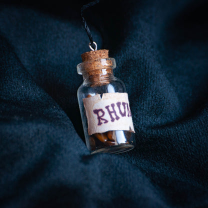 Collier ‘Et une bouteille de Rhum !’ | Oeil-de-tigre  |  Collection Pirates